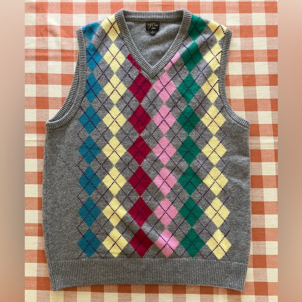 J. Crew Men’s Cashmere Sweater Vest in Argyle. Size Large.